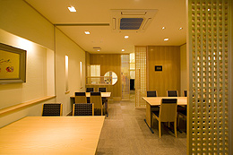 �P�K�̃e�[�u����